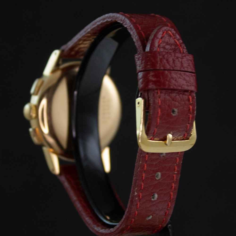 Watch Universal Geneve Dato Compax Chrono Vintage 18k second-hand