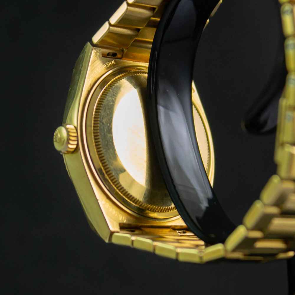 Watch Rolex Day-Date Oysterquartz second-hand