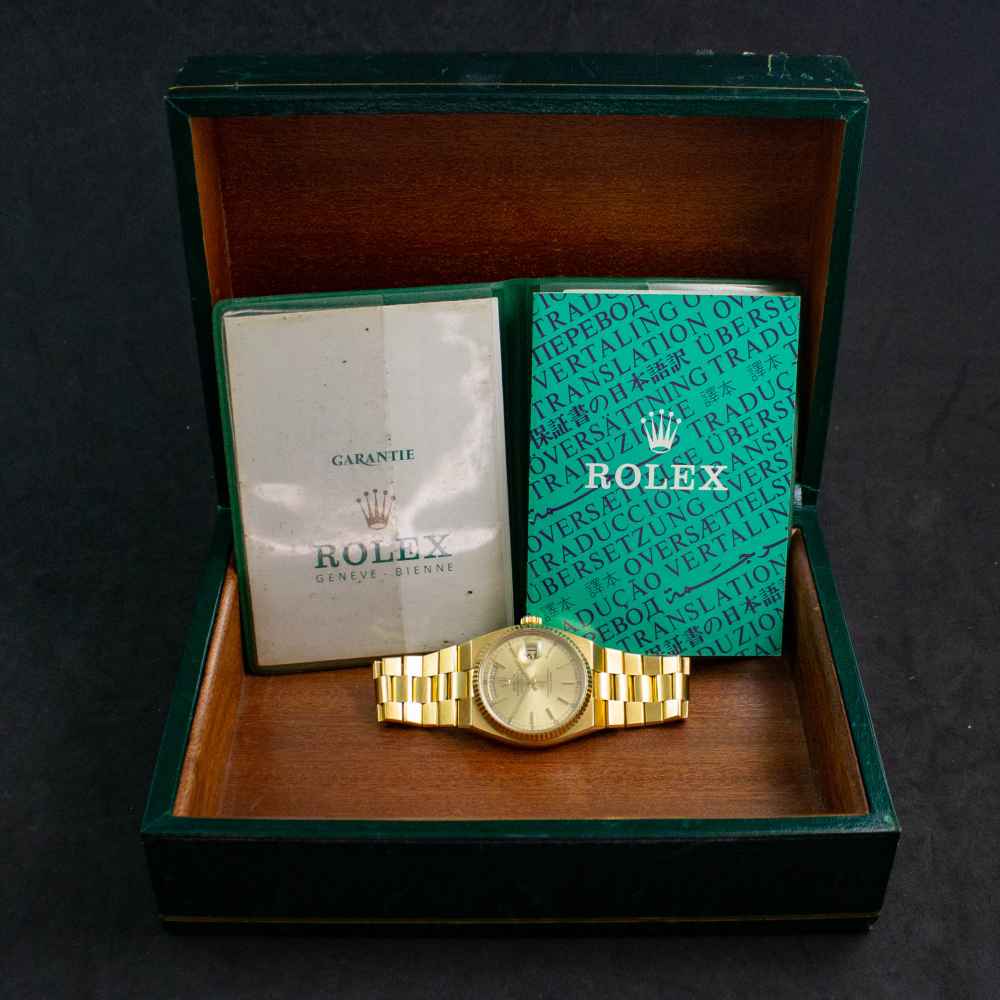 Watch Rolex Day-Date Oysterquartz second-hand