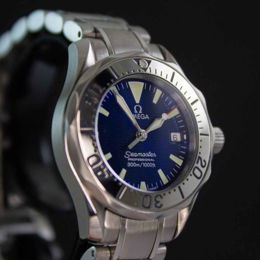 Watch Omega Seamaster Lady 300m second-hand
