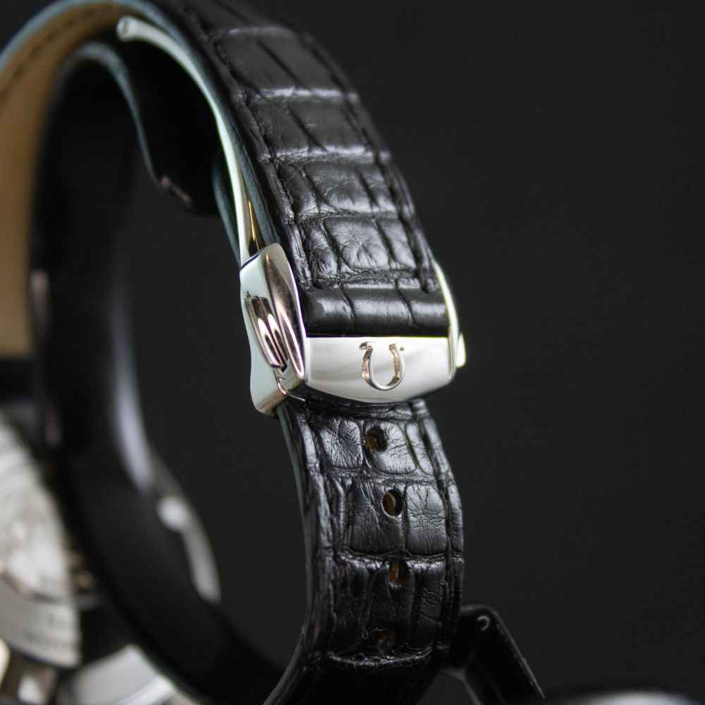 Watch Omega Speedmaster Apollo XVII second-hand