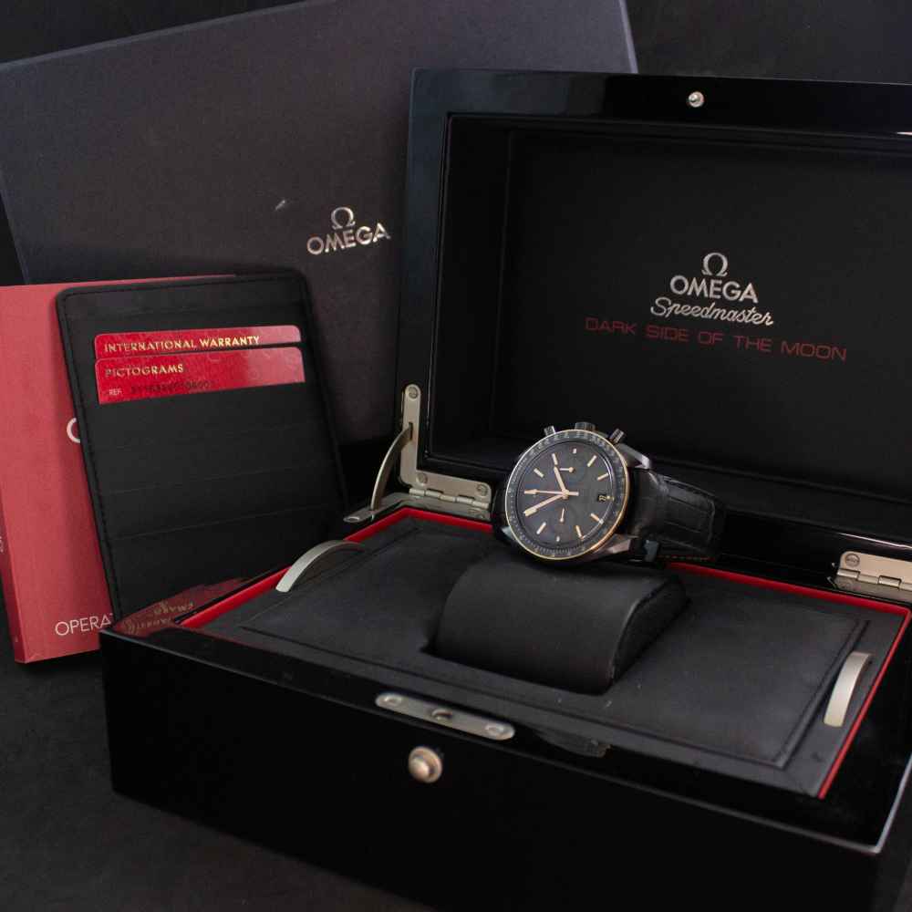 Watch Omega Speedmaster Moonwatch Dark Side Of The Moon second-hand