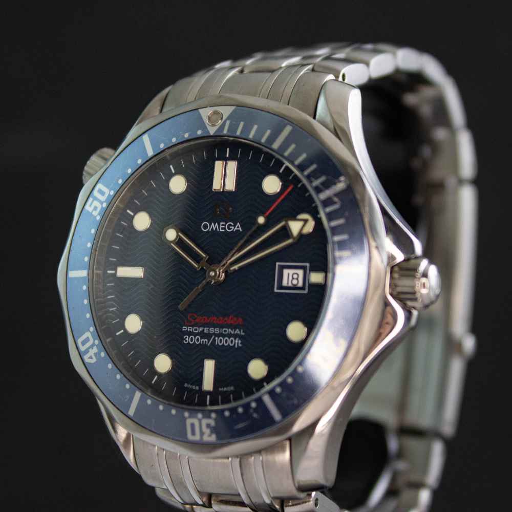 Watch Omega Seamaster 300m second-hand