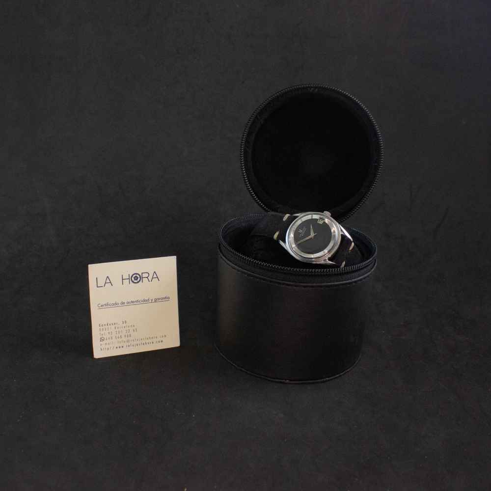 Watch Universal Geneve Polerouter Date second-hand