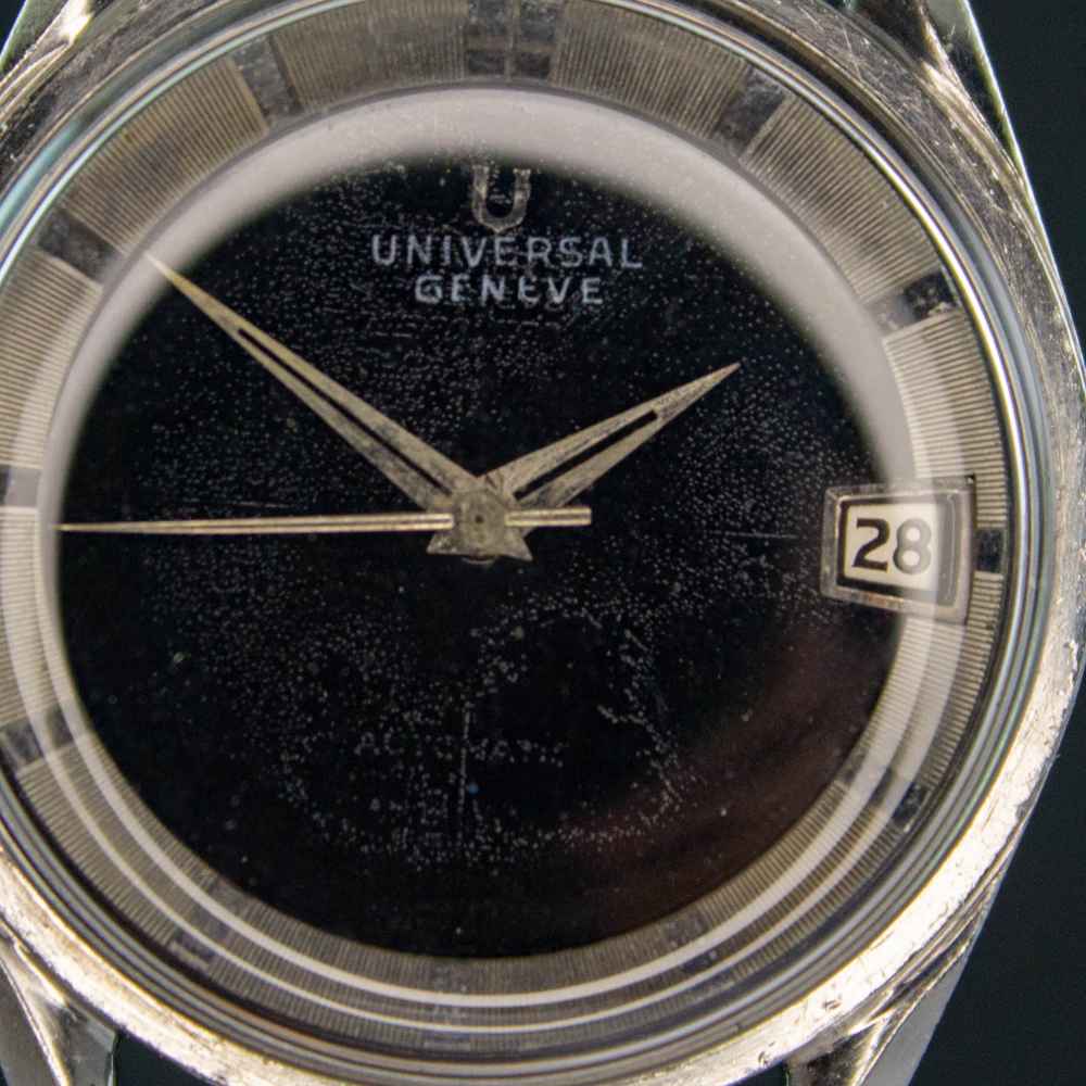 Watch Universal Geneve Polerouter Date second-hand