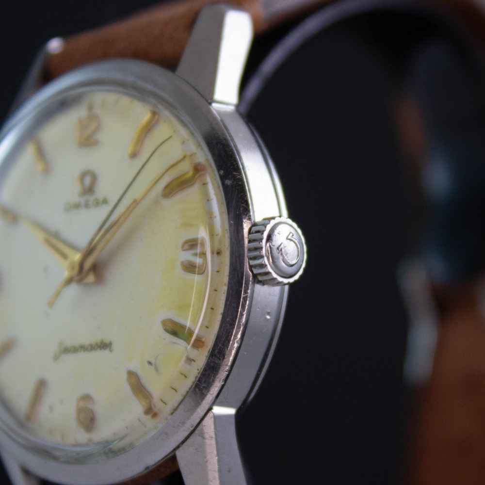 Watch Omega Seamaster second-hand