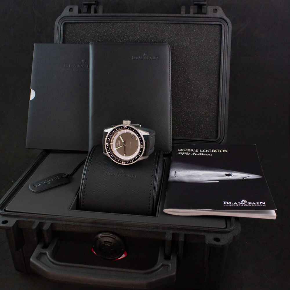Reloj Blancpain Fifty Fathoms Bathyscaphe inicio.second_hand