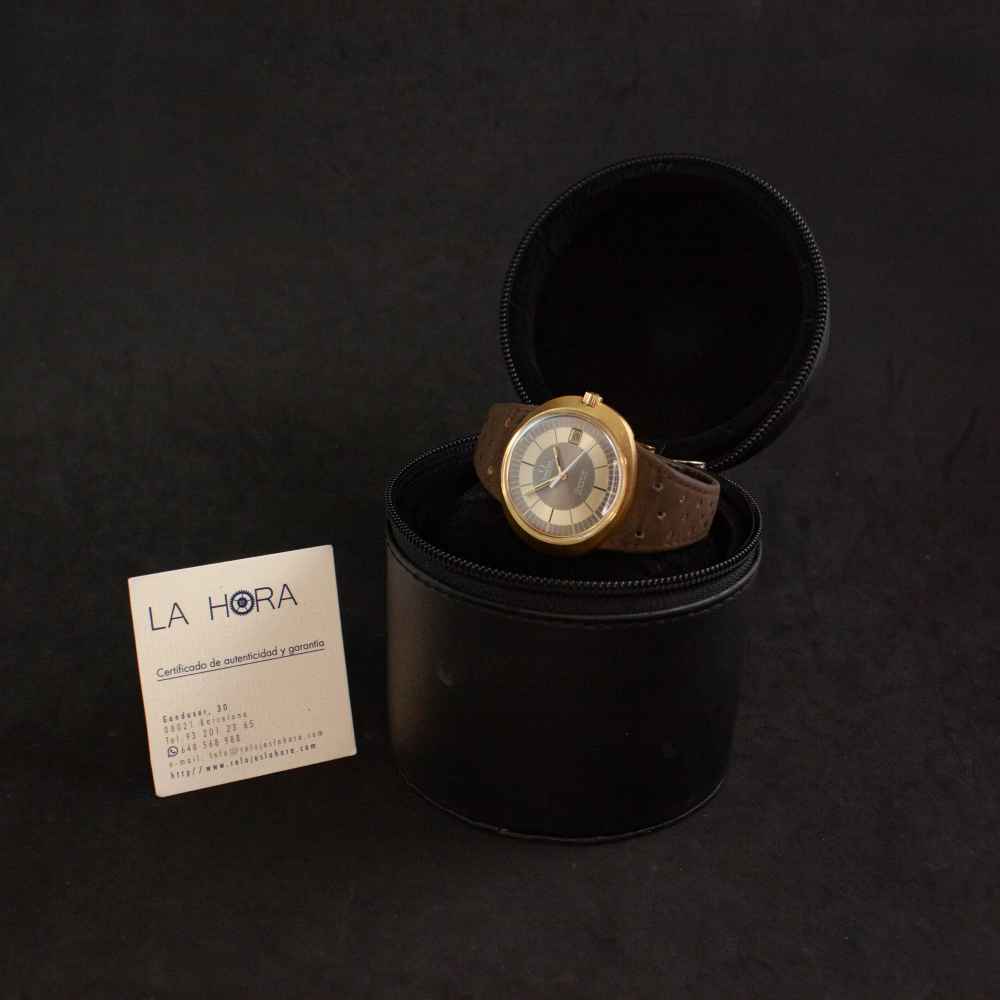 Watch Omega Dynamic 18k second-hand