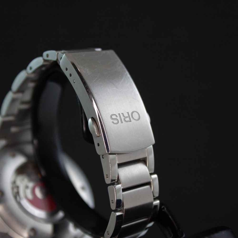 Watch Varios Oris Aquis Date Relief second-hand