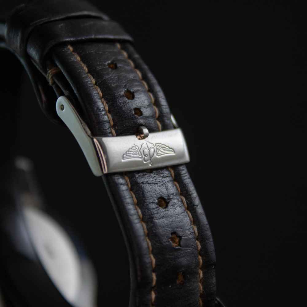 Watch Breitling Navitimer second-hand