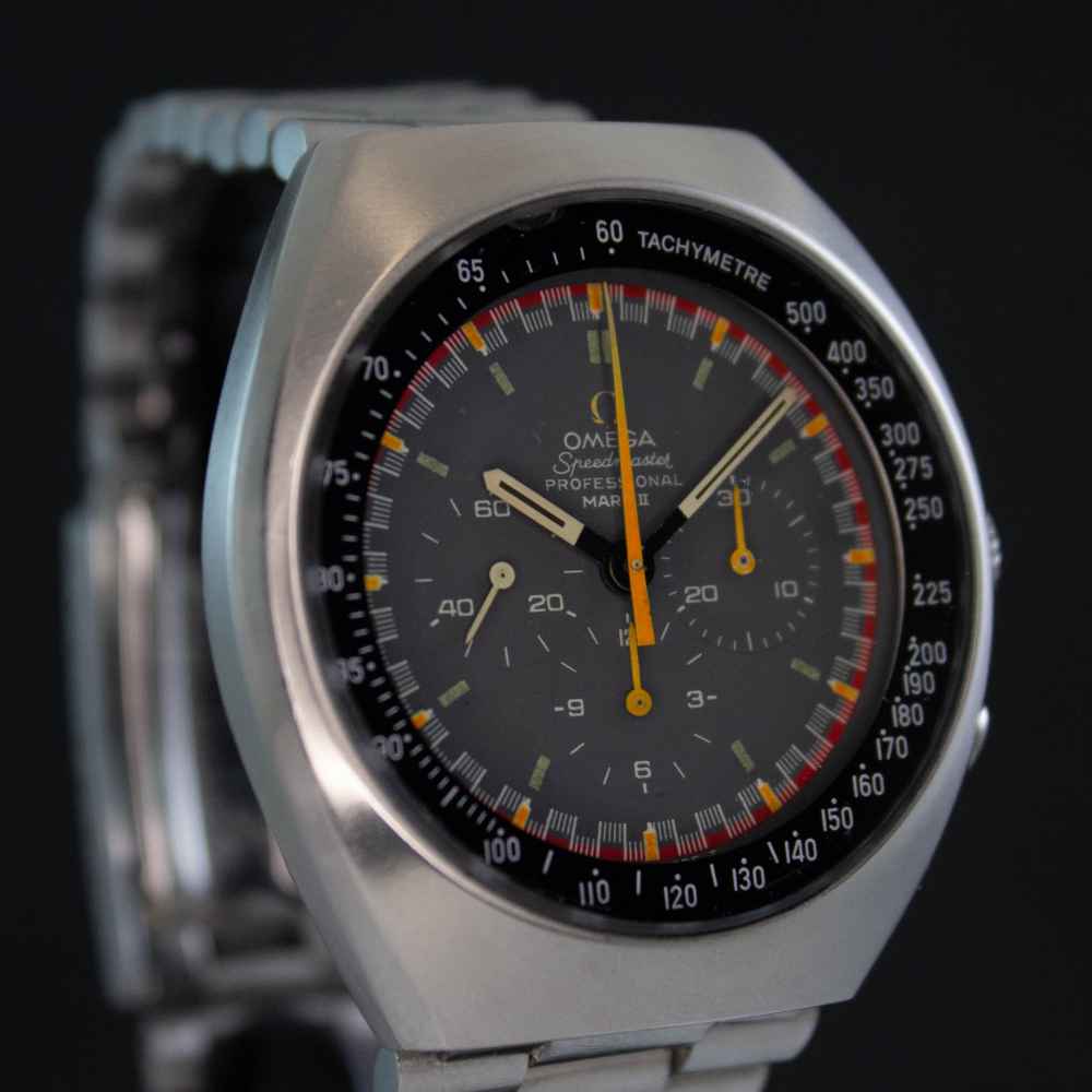 Watch Omega Speedmaster second-hand