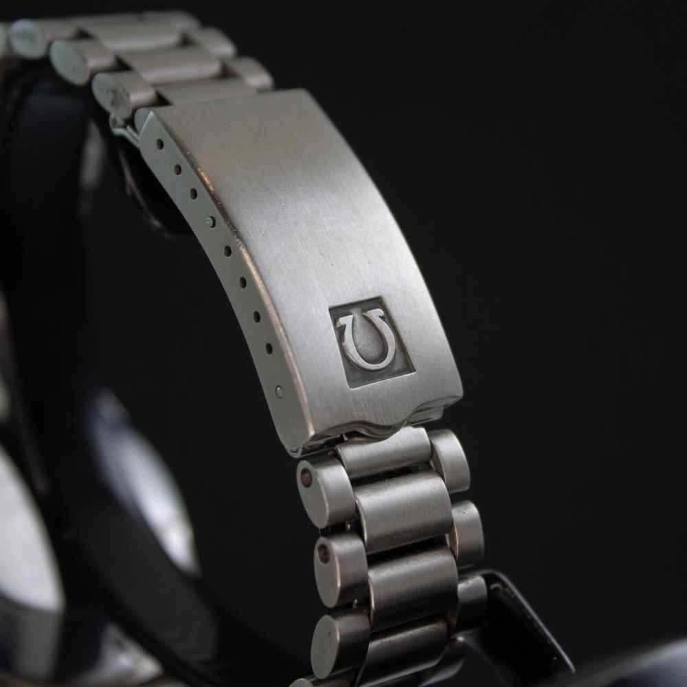 Watch Omega Speedmaster second-hand