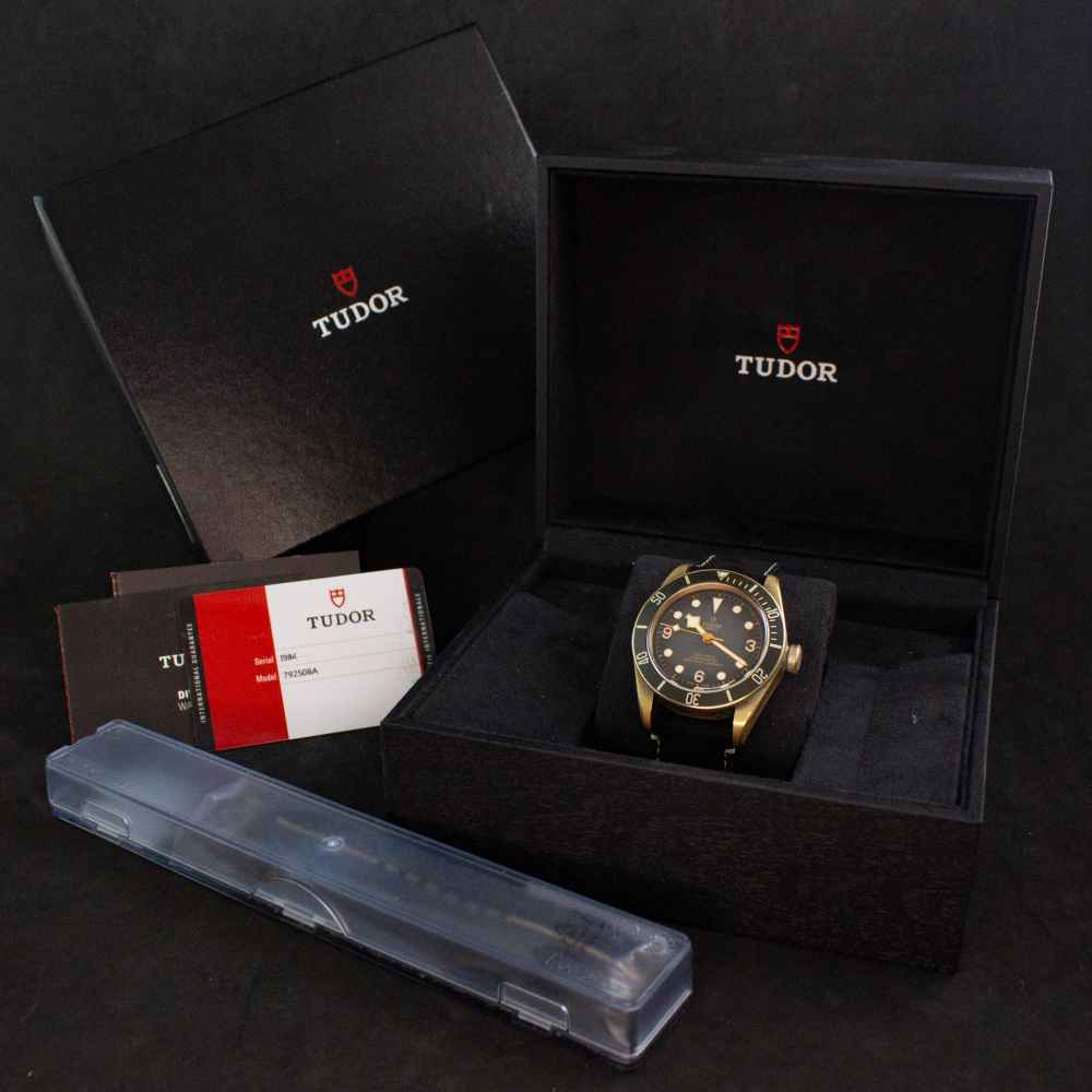 Watch Tudor Black Bay Bronce second-hand