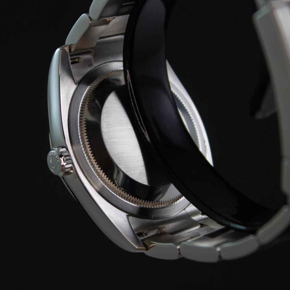 Watch Rolex Oyster Perpetual 34 second-hand