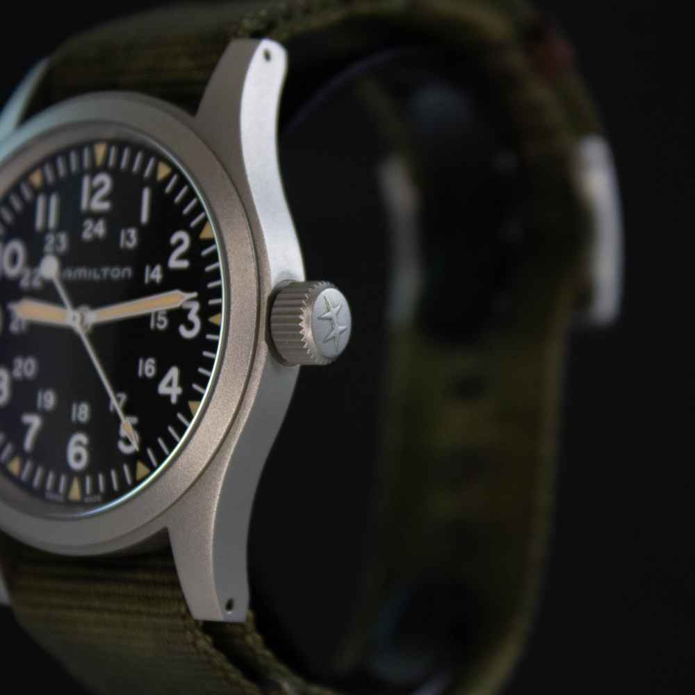 Watch Varios Hamilton Khaki Field second-hand