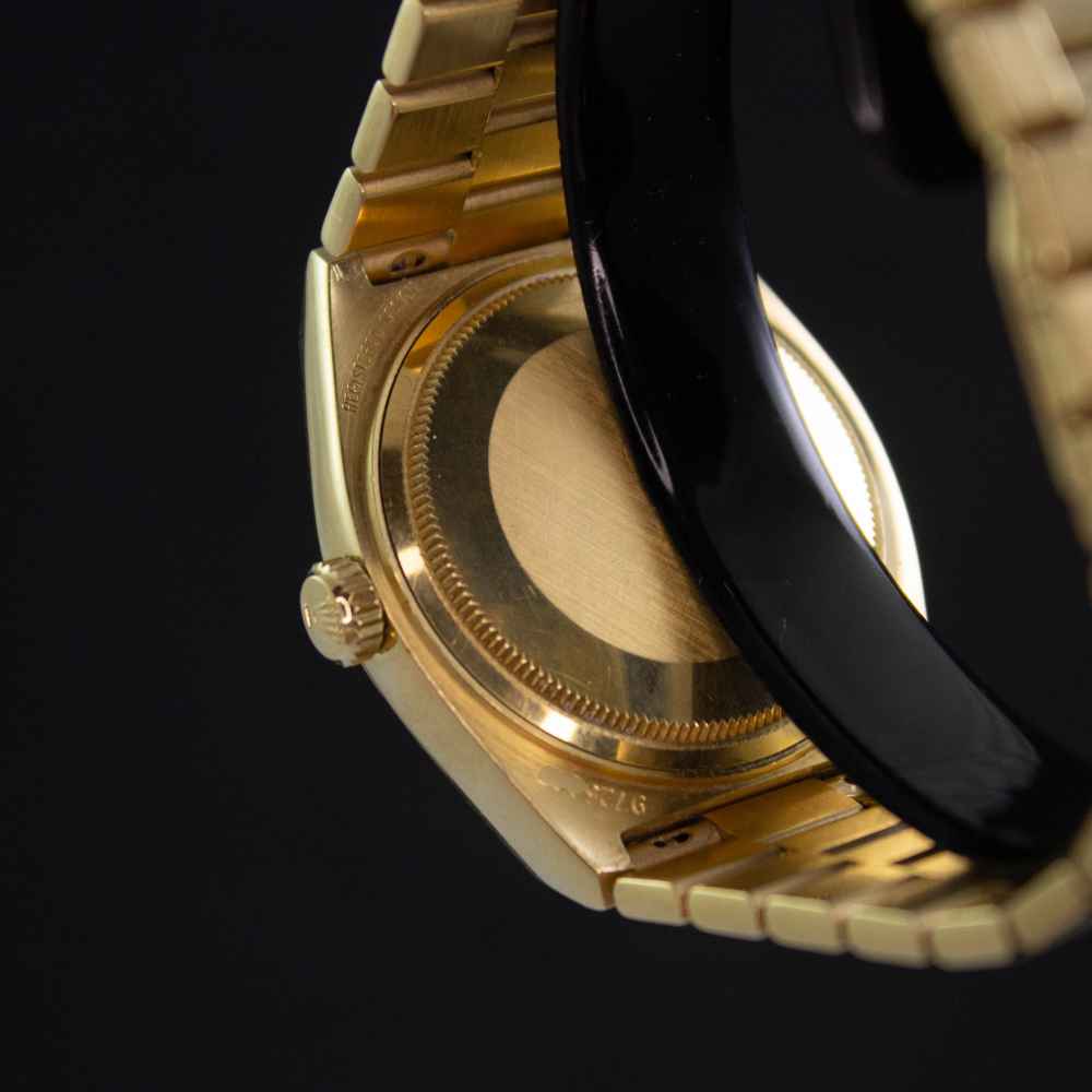 Watch Rolex Day-Date Oysterquartz second-hand