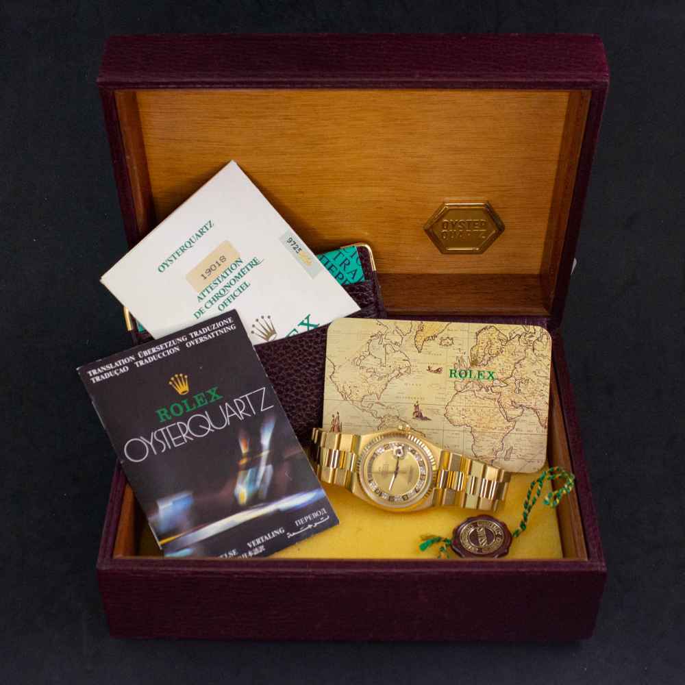 Watch Rolex Day-Date Oysterquartz second-hand