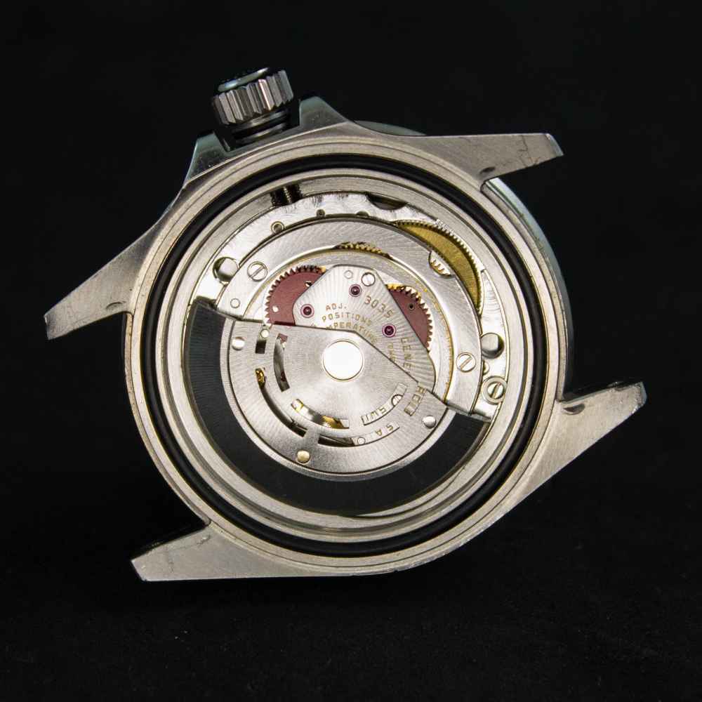 Watch Rolex Submariner Date second-hand