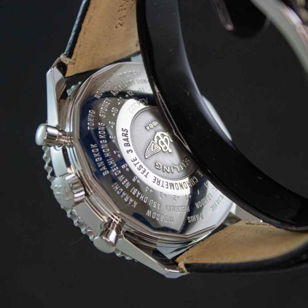 Watch Breitling Navitimer second-hand