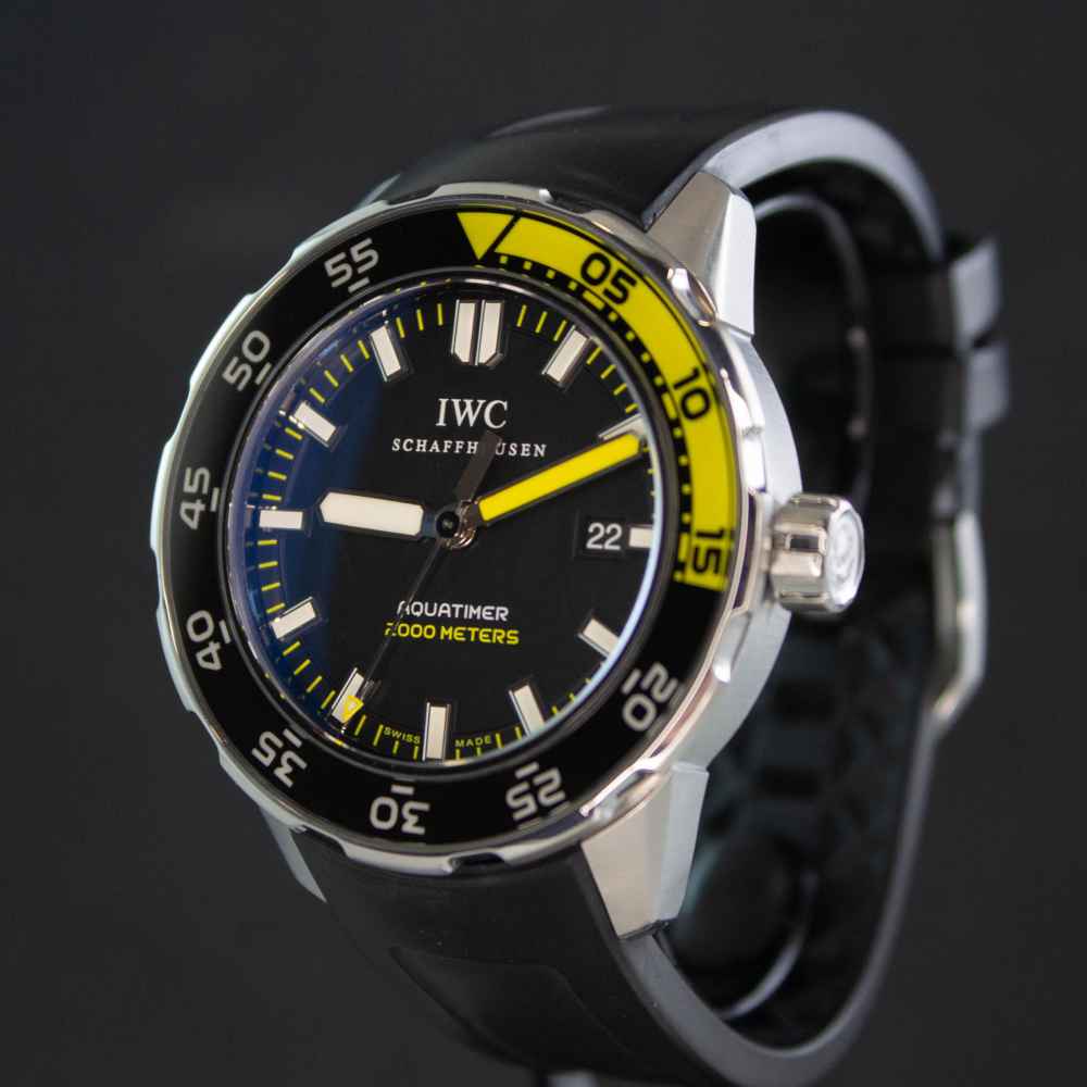 Watch IWC Aquatimer 2000 second-hand