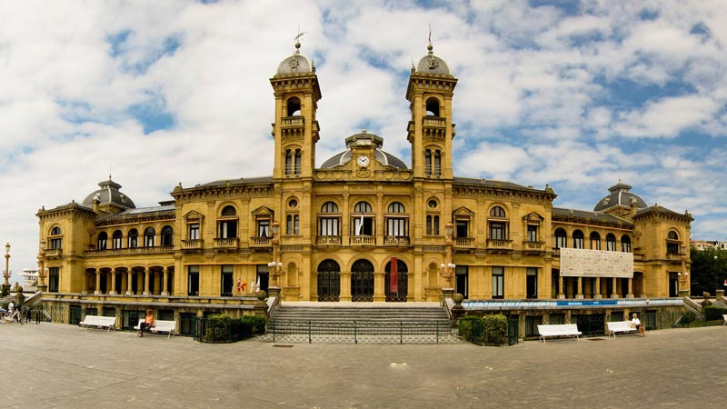 Luxury watches trading in San Sebastián